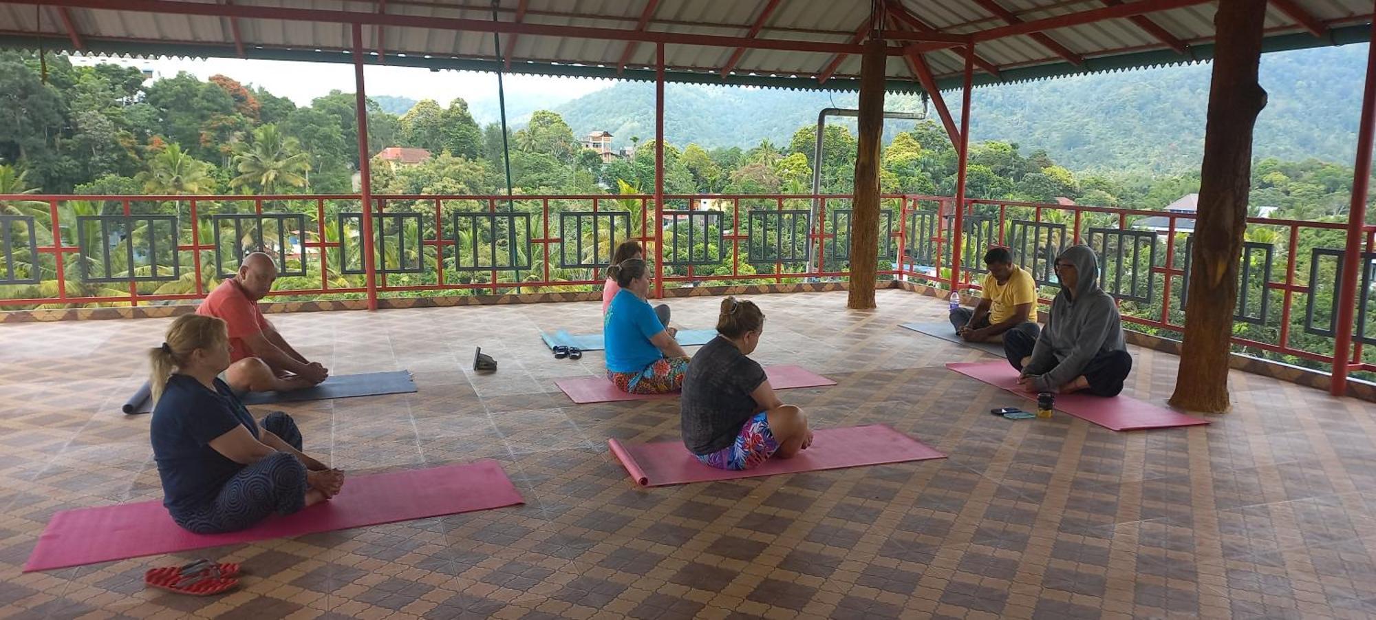 Panthalams Homestay Thekkady Exteriör bild