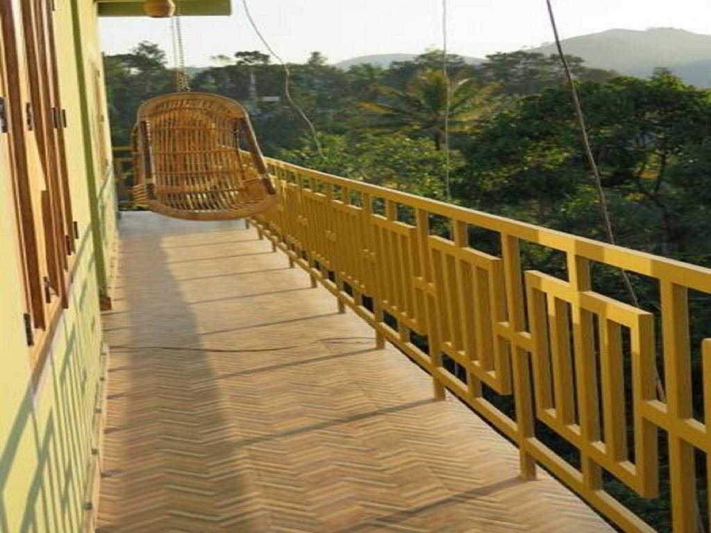 Panthalams Homestay Thekkady Exteriör bild