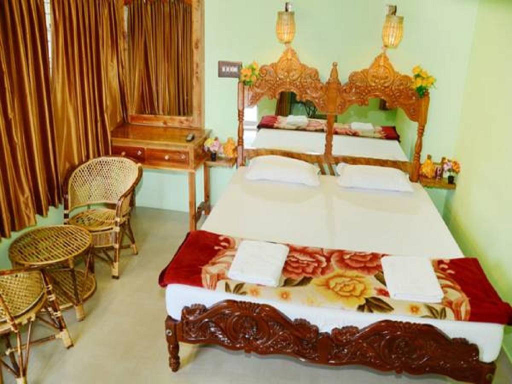 Panthalams Homestay Thekkady Exteriör bild